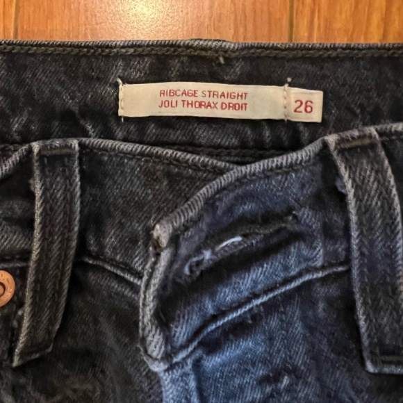Levi's Ribcage Straight - Picture 2 of 2